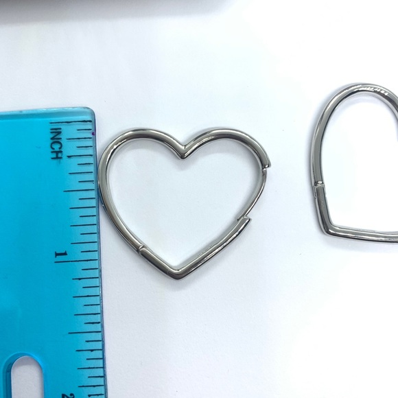 🌟 Silver Big Heart Hoop Earrings - Picture 5 of 5